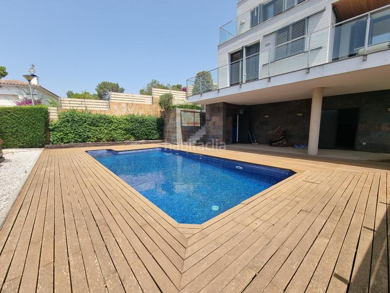 Foto 6ba57bea-f89e-4a93-85eb-2fac4df1069f. Xalet amb aparcament piscina a Canyelles Lloret de Mar