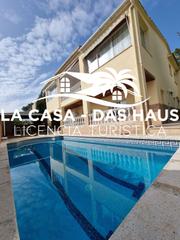 Chalet en Roca Grossa. Exclusiva residencia con licencia turística en lloret de dalt