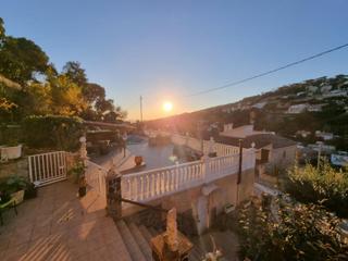 Casa a Serra Brava. Casa soleada con piscina y vistas despejadas en serra brava, llo