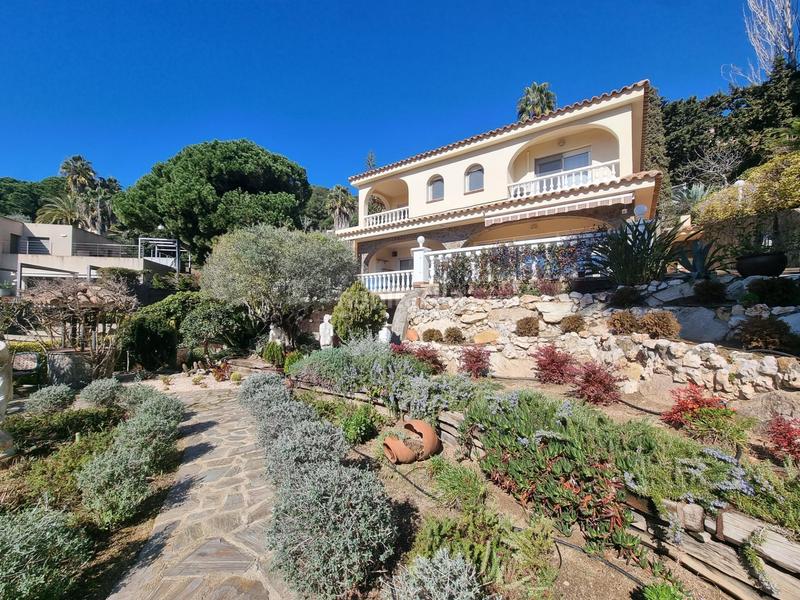 Foto 7b0050c8-c976-4f72-9856-6b156e29f361. Xalet amb calefacció aparcament a Santa Cristina-Sant Francesc Blanes