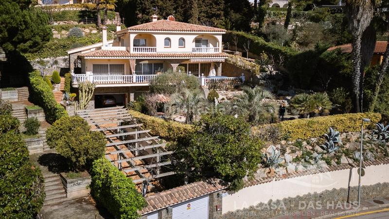 Foto b5fe193f-86ea-438b-b31f-adf2b65de0b7. Xalet amb calefacció aparcament a Santa Cristina-Sant Francesc Blanes