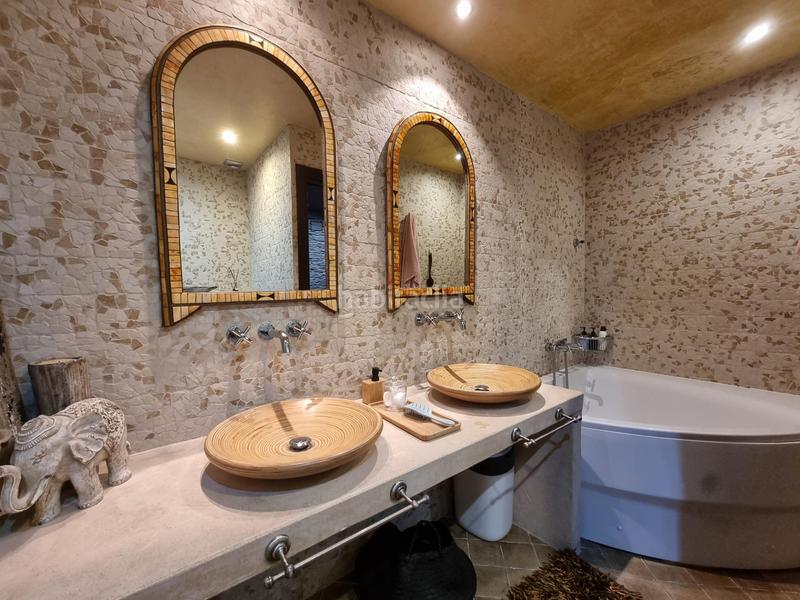 Foto f9332655-c16a-4e65-8757-a922b60541be. Xalet amb calefacció aparcament piscina a Canyelles Lloret de Mar