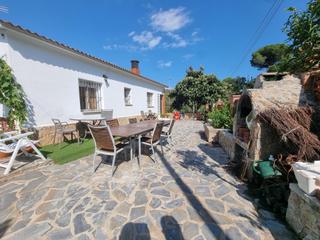 Maison à Lloret Verd - Els Pinars. Casa o chalet independiente totalmente reformado a solo 8 minuto