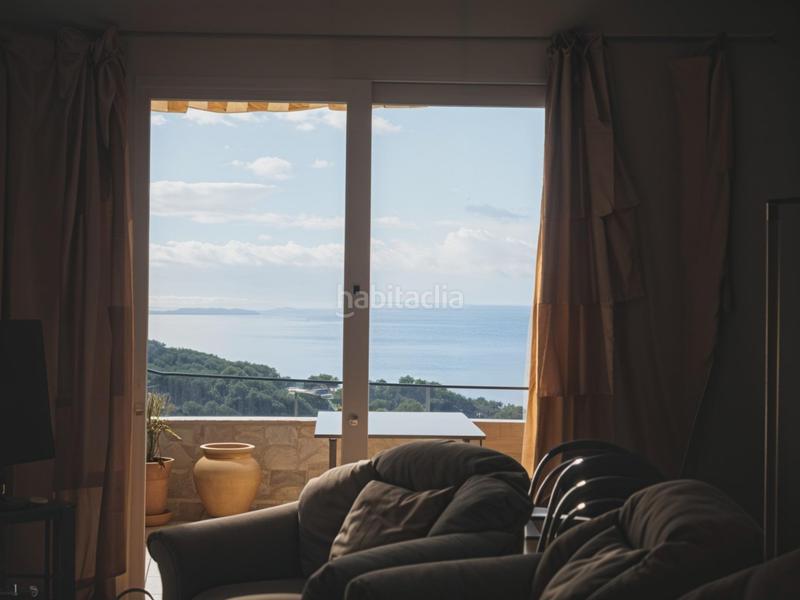 Foto 50c1fc1c-ef3c-408b-8f3d-9a7c8e32796e. Maison avec parking piscine dans Serra Brava Lloret de Mar