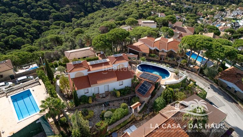 Foto dc36db80-8dcc-4d37-9e3f-a54d3fd05acf. Maison avec parking piscine dans Serra Brava Lloret de Mar