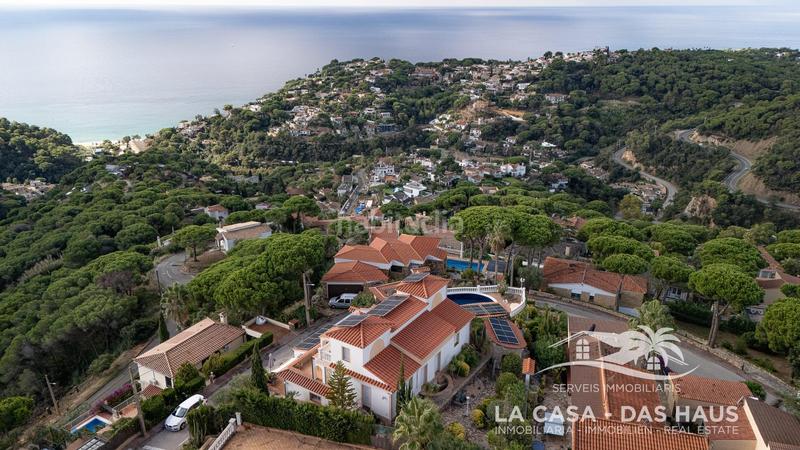 Foto eff3c4d9-ffde-401d-a050-b7f6a7ea72b8. Maison avec parking piscine dans Serra Brava Lloret de Mar