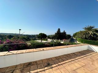 Maison jumelée à Roca Grossa. Casa adosada en venta en roca grossa, lloret de mar  vistas al m