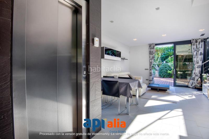 Foto 0e5e1800-ec5c-43d9-9c14-397bc49065ba. Casa  con licencia turistica en cala sant francesc, en Blanes