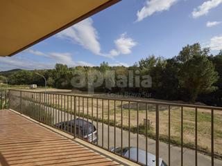 Haus  Saturn. Casa con piscina y jardín en lloret de mar   lista para entrar a