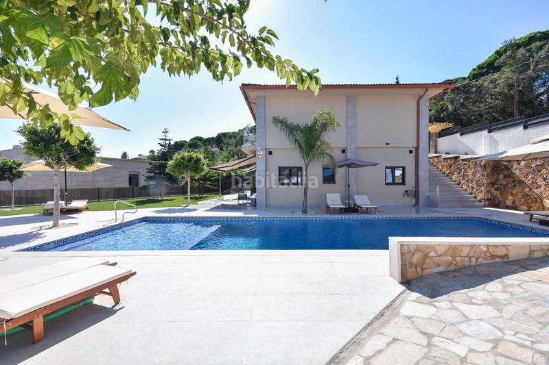 Foto 92645ca2-c5ad-4e8f-881a-abf36c7b74d3. Chalet mit heizung parking pool in Serra Brava Lloret de Mar