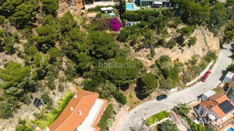 Foto 3acb8ba0-eceb-4db8-b95c-3b66944e322c. Terreny residencial a Canyelles Lloret de Mar