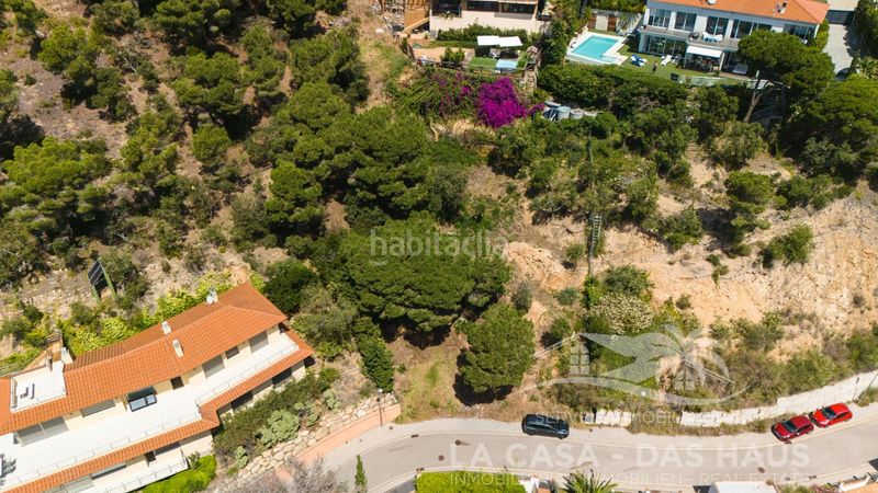 Foto 7d728799-4045-445e-b371-832071d678b0. Terreny residencial a Canyelles Lloret de Mar