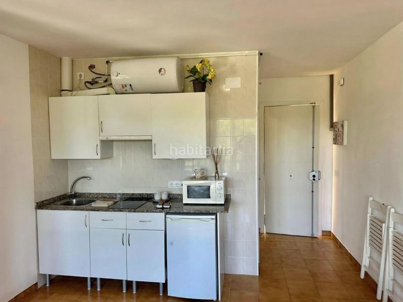 Foto ec897ca1-2127-4643-b319-c871494ac42b. Estudi a Canyelles Lloret de Mar