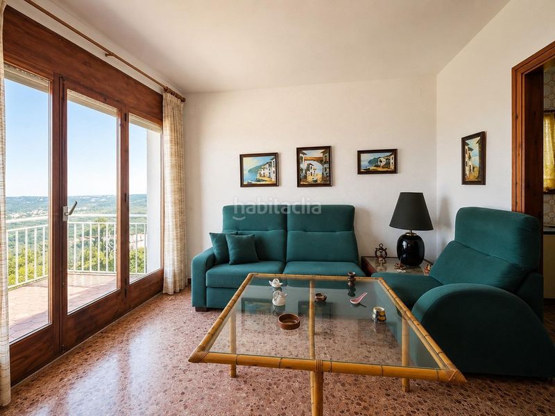 Foto b1567b8b-7546-4305-8fb3-e210f2f1af0c. Casa amb aparcament a Roca Grossa Lloret de Mar