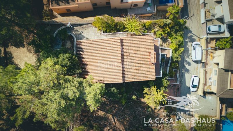 Foto b2f35791-1724-452e-9d77-f80a1dc9da30. Casa amb aparcament a Roca Grossa Lloret de Mar