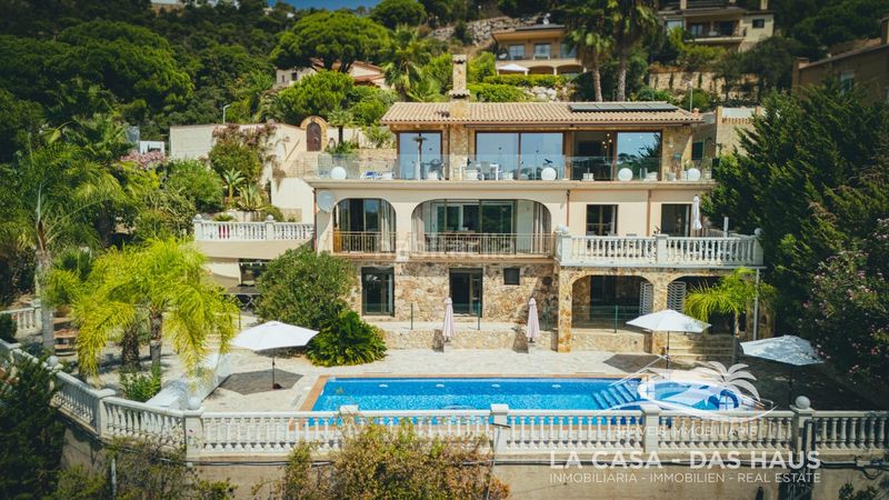 Foto b972b690-d6be-4b4b-b3f8-9c09a27528ef. Casa amb calefacció aparcament piscina a Serra Brava Lloret de Mar