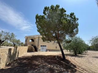 Mas à Castalla. Casa de campo en castalla con gran parcela y amplia vivienda par