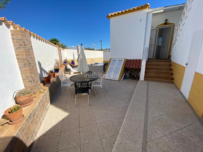 Foto 56918c10-cce6-4e91-8853-5fb1232196ac. Casa amb xemeneia calefacció aparcament piscina a Castalla