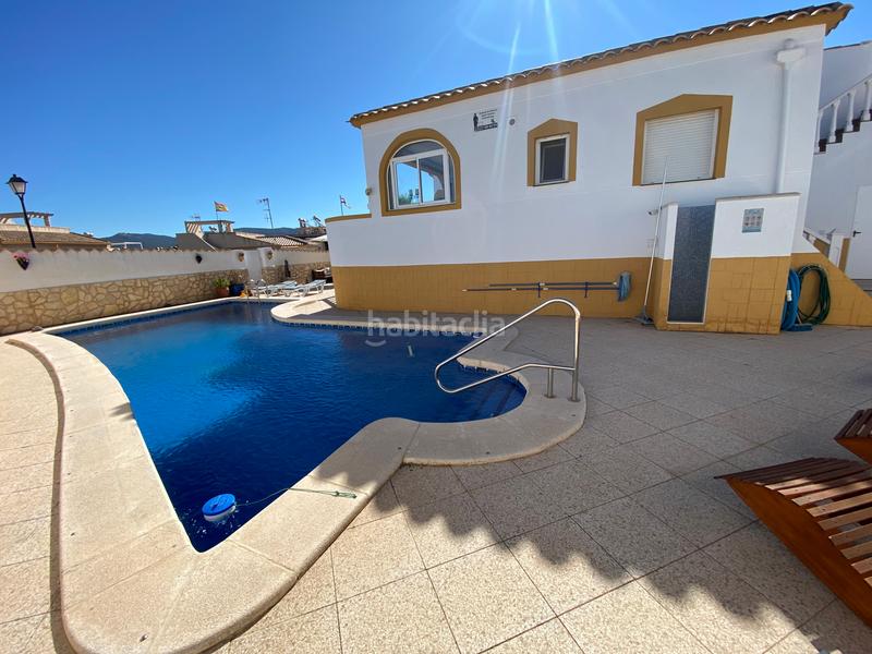 Foto 5b5907f3-9f7f-4314-91c2-26f641f09420. Casa amb xemeneia calefacció aparcament piscina a Castalla