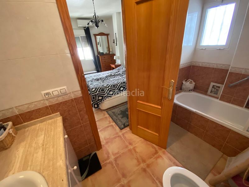 Foto b5a05074-5f87-4672-9fd4-b033d2ce769d. Casa amb xemeneia calefacció aparcament piscina a Castalla