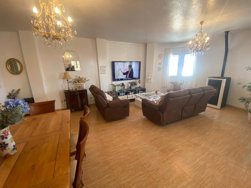 Foto f579bedd-fe89-495e-9b99-57678c07be4f. Casa amb xemeneia aparcament piscina a Castalla