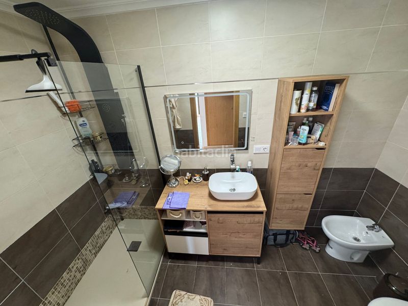 Foto 43a95406-cde5-458f-917b-f8d8cca56647. Casa amb aparcament a Onil