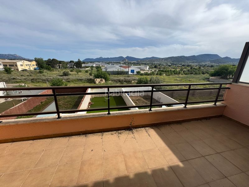 Foto 8eb06e2e-9b0c-424e-b150-454350c3a4e9. Casa amb aparcament a Onil