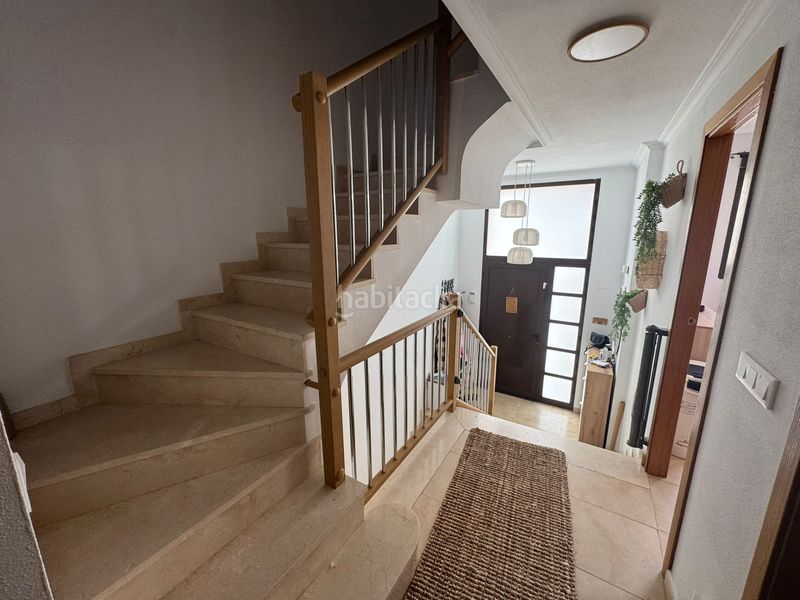 Foto f4059ad8-dbe5-4750-9094-9124617c2a60. Casa amb aparcament a Onil