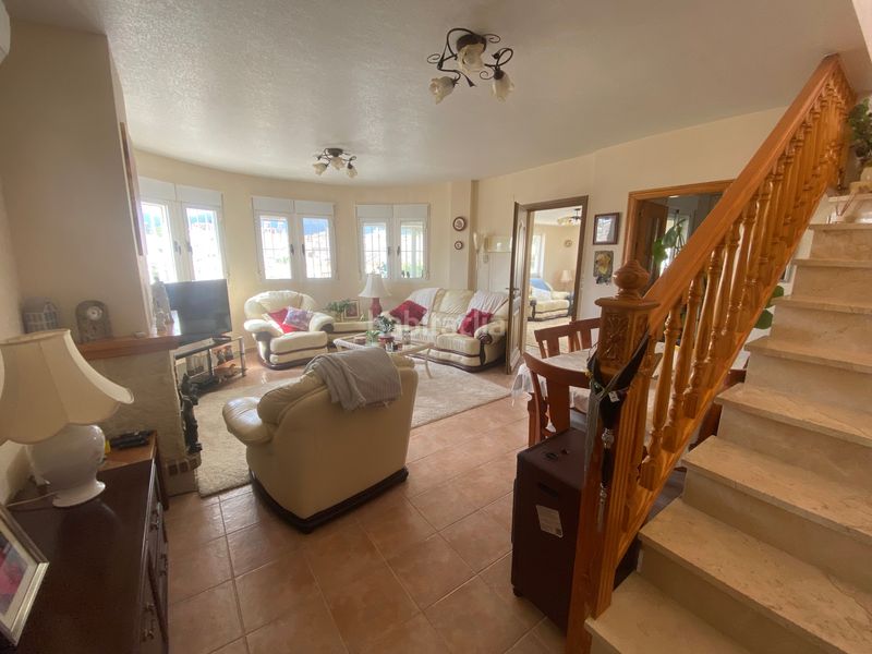 Foto 53150127-9f75-44d6-8e90-9af66ea98fbd. Casa amb aparcament piscina a Castalla