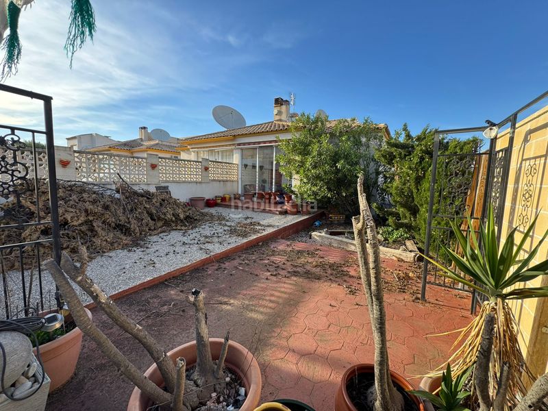 Foto d5d1e5db-3a71-40d7-a9d1-b2ffe471e707. Casa adossada amb aparcament piscina a Castalla
