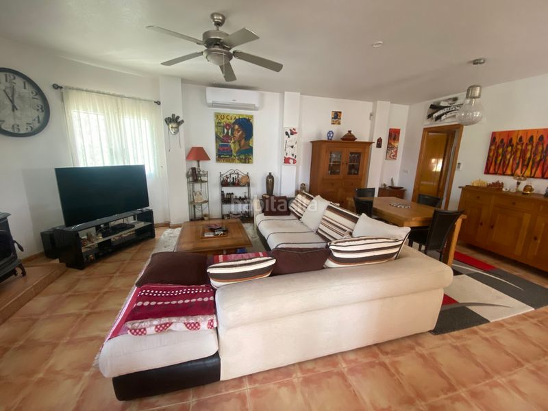 Foto cf442551-fc9f-4ecd-85e6-3c887638598f. House with fireplace parking pool in Castalla
