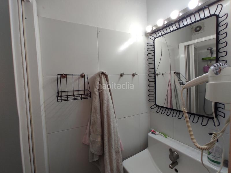 Foto b424e0db-7f43-46de-829b-43906485310a. Alquiler apartamento  en el centro ideal parejas en Barcelona