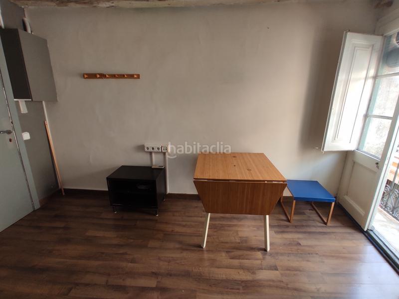 Foto 09ad7cc1-bf82-4147-9444-fc0328ccbe34. Alquiler apartamento estudio ideal para vivir en Gòtic Barcelona