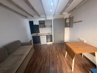 Location Appartement  Carrer de jupí. Estudio ideal para vivir