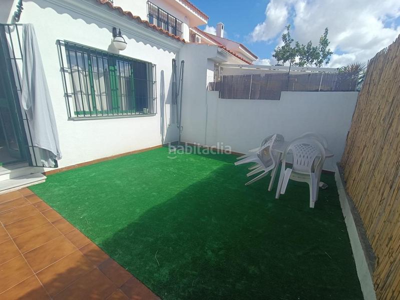 Foto 4339bc84-b383-49bf-ae95-f997511a4a95. Casa adosada unifamiliar en zona en El Altillo Jerez de la Frontera