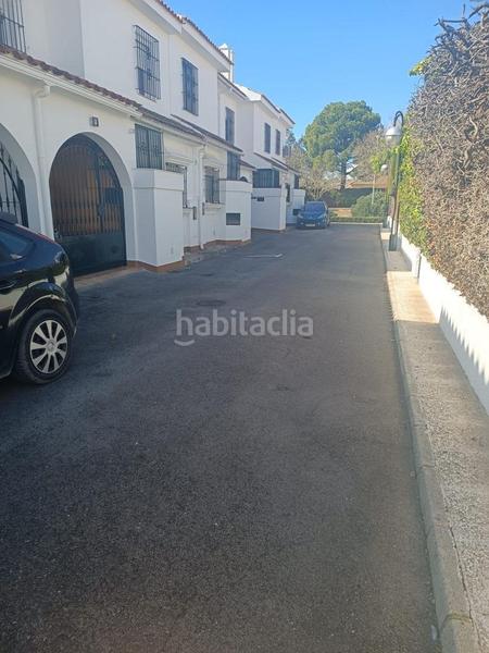 Foto a515e85f-174f-44d7-89d4-aa25f9e59015. Casa adosada unifamiliar en zona en El Altillo Jerez de la Frontera