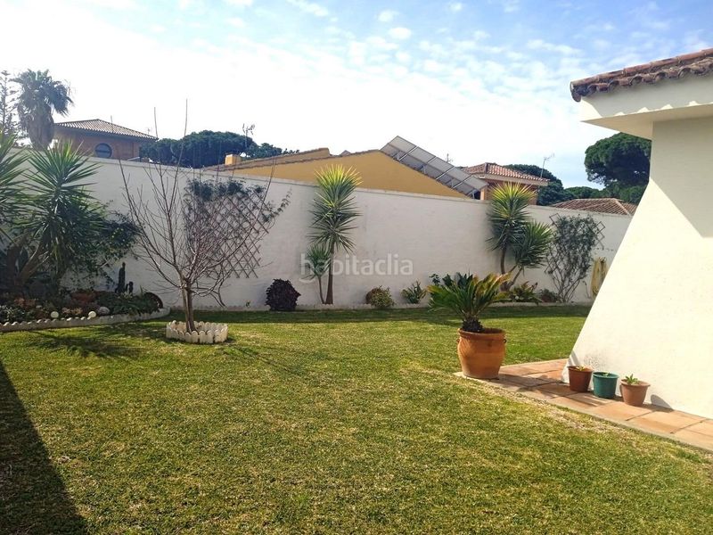 Foto b04de730-0f38-4138-8340-1018773ce6fe. Chalet in Valdelagrana Puerto de Santa María (El)