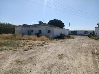 Masia a Carretera de Sanlúcar - Sudamérica. Chalet en zona carretera sanlúcar
