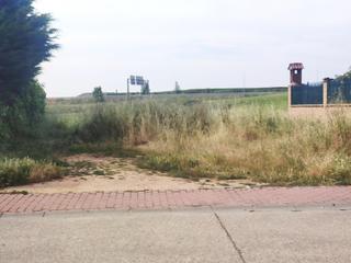 Terrain résidentiel à Calle de once marzo 7. Parcela urbana  para la casa de tus sueños