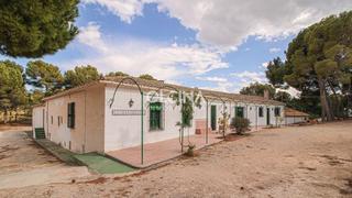 Masia a Ibi. Finca la doncelleta