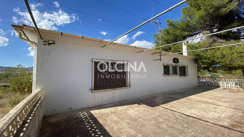 Foto a0f329dd-5abf-43b5-9f8a-fa7fa0b18190. Xalet amb piscina a Ibi