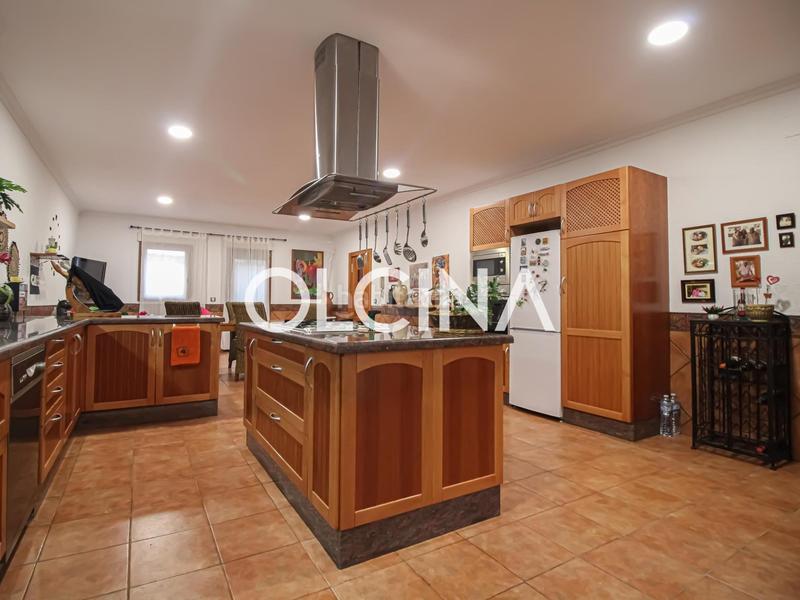 Foto 2f143d44-22c8-4e12-bebe-ecf967b743a8. Chalet mit heizung parking in Centre-Zona Alta Alcoi