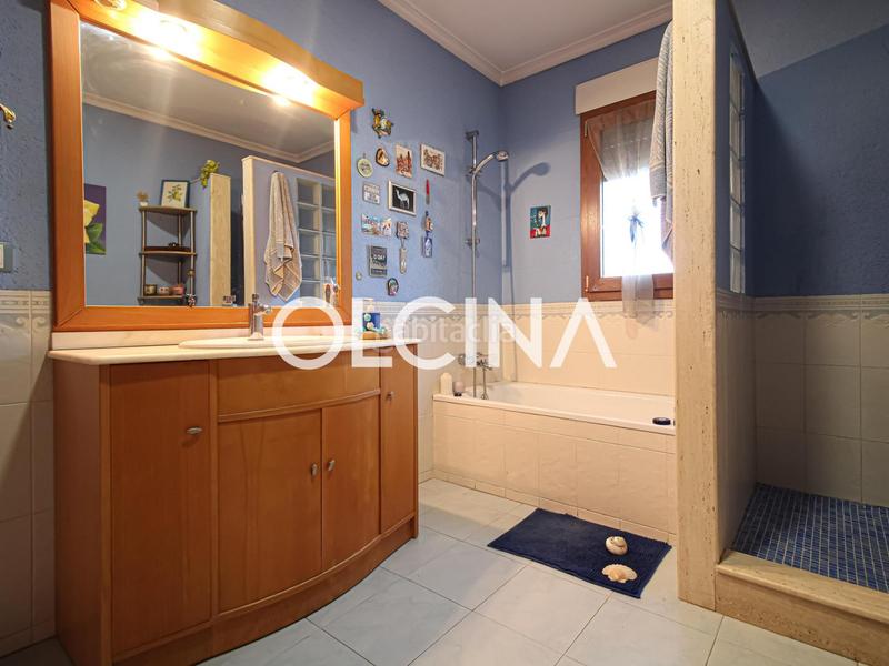 Foto 6aad2beb-c3f0-4f9d-bbb2-2b79127a6cd3. Chalet mit heizung parking in Centre-Zona Alta Alcoi