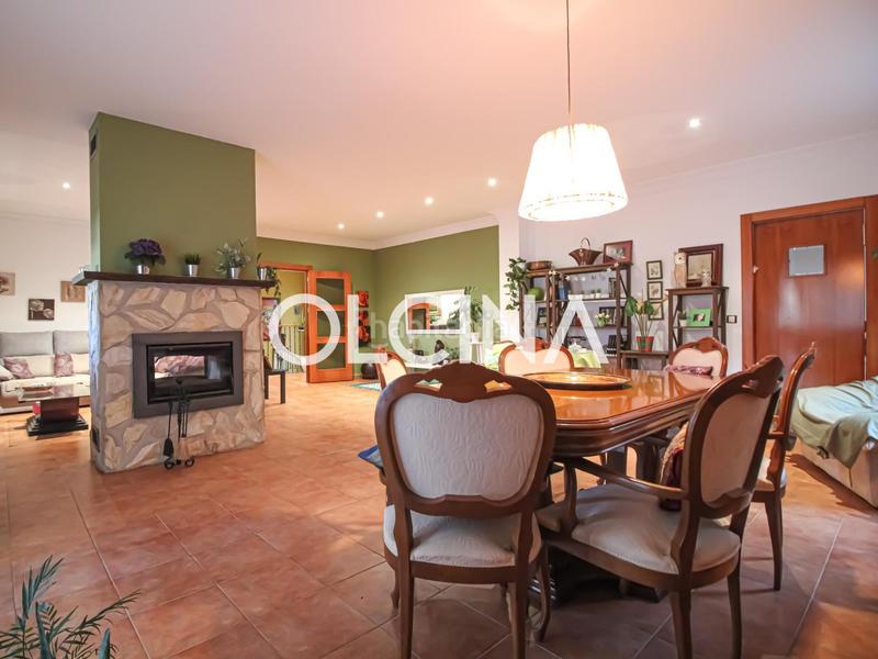 Foto e4e1cc7e-4a5e-48ba-a549-42400881c58e. Chalet mit heizung parking in Centre-Zona Alta Alcoi