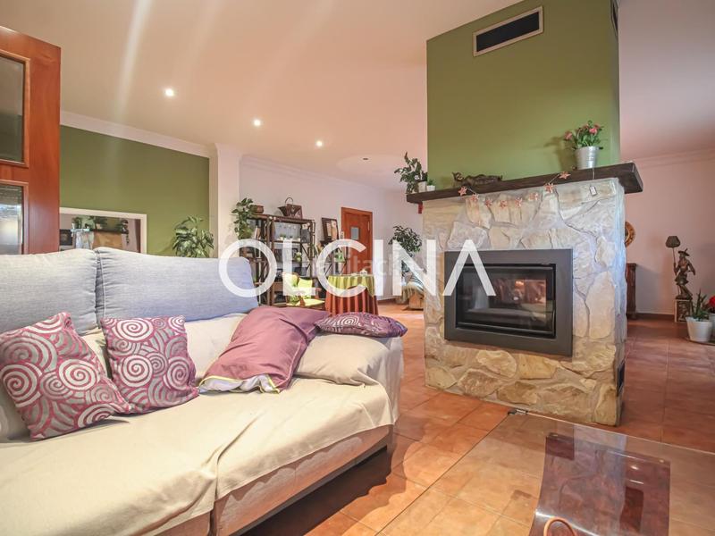 Foto b63919cc-ff42-4657-986f-8d2fc997ec98. Chalet avec chauffage parking dans Centre-Zona Alta Alcoi