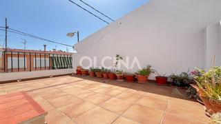 Casa en Ibi. Magnfica propiedad con dos terrazas en ciudad deportiva de ibi