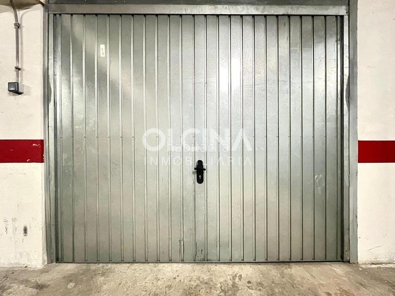 Foto e336a148-5830-4a04-8487-247294013146. Autoparkplatz in Ibi