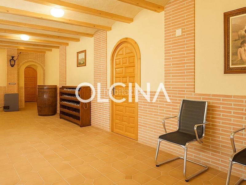 Foto 93572d9e-7d01-4eee-8816-322d76dd7350. Mas dans Tibi