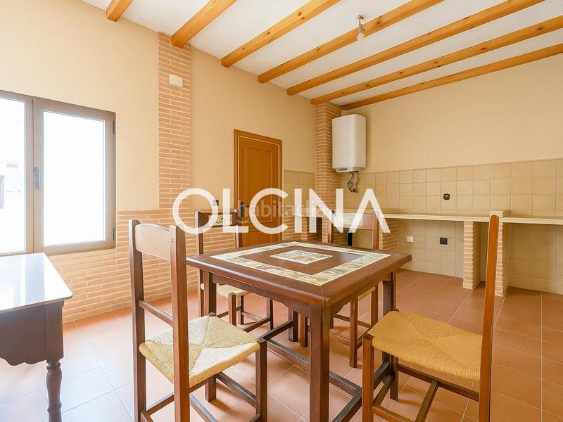 Foto b3437bb1-5ecf-4740-93bf-c6aa8dd98510. Mas dans Tibi