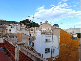 Maison à Ibi. Amplia casa en el casco antiguo de ibi  oportunidad de reformar